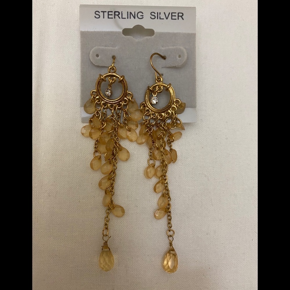 🔵4/$20 Fashion Earrings Pierced Wire Gold/Beige NWT